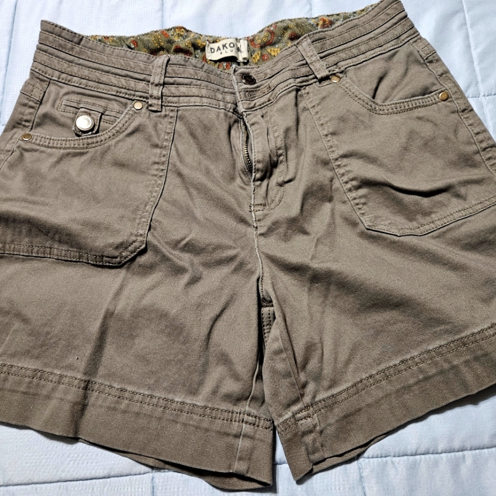 Dakota blues shorts